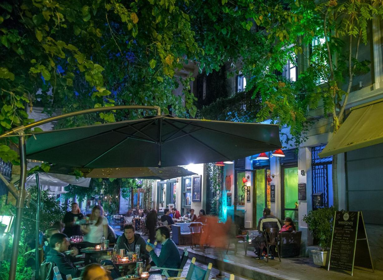 Ground In Bohemian Psiri In The Historic Center-in Vivo *