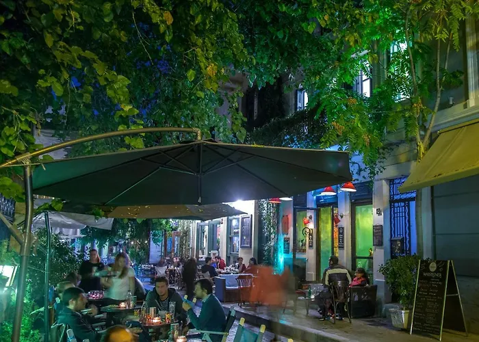 Ground Studio In Bohemian Psiri In The Historic Center-In Vivo Apartments
